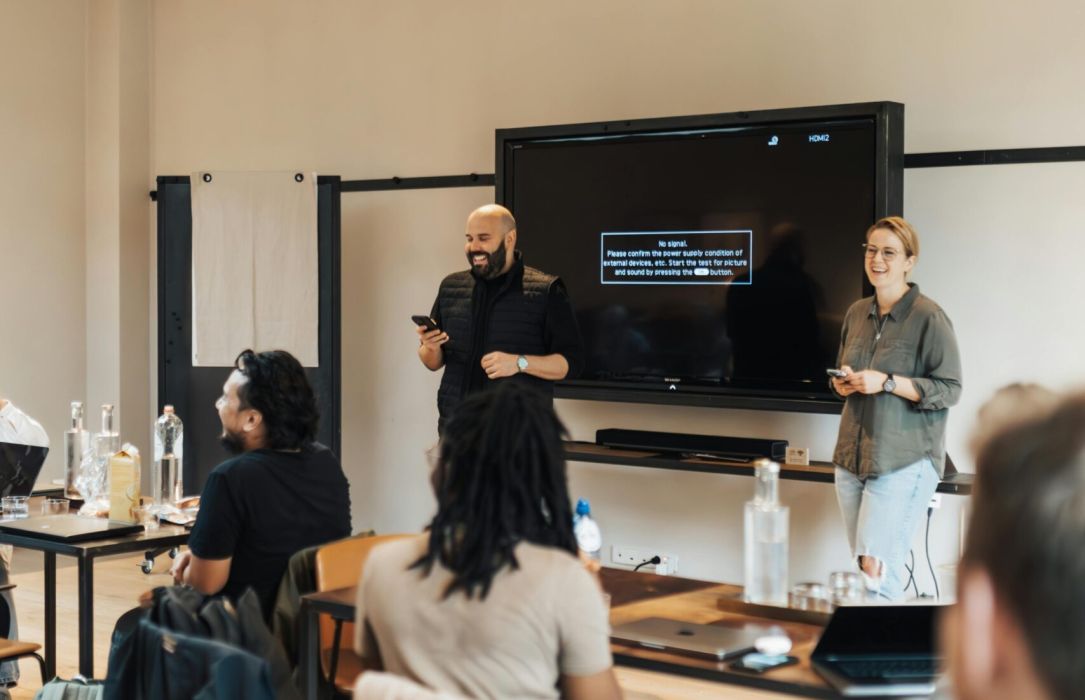 Programa de formación de trabajadores ocupados en empresas que desarrollen proyectos o actividades con efecto incentivador (FORTRA)